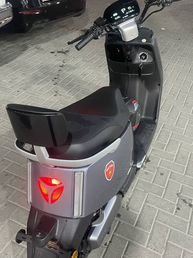 Metro e8s pro 3