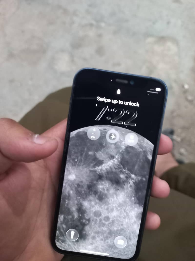Apple iPhone 12 mini 1