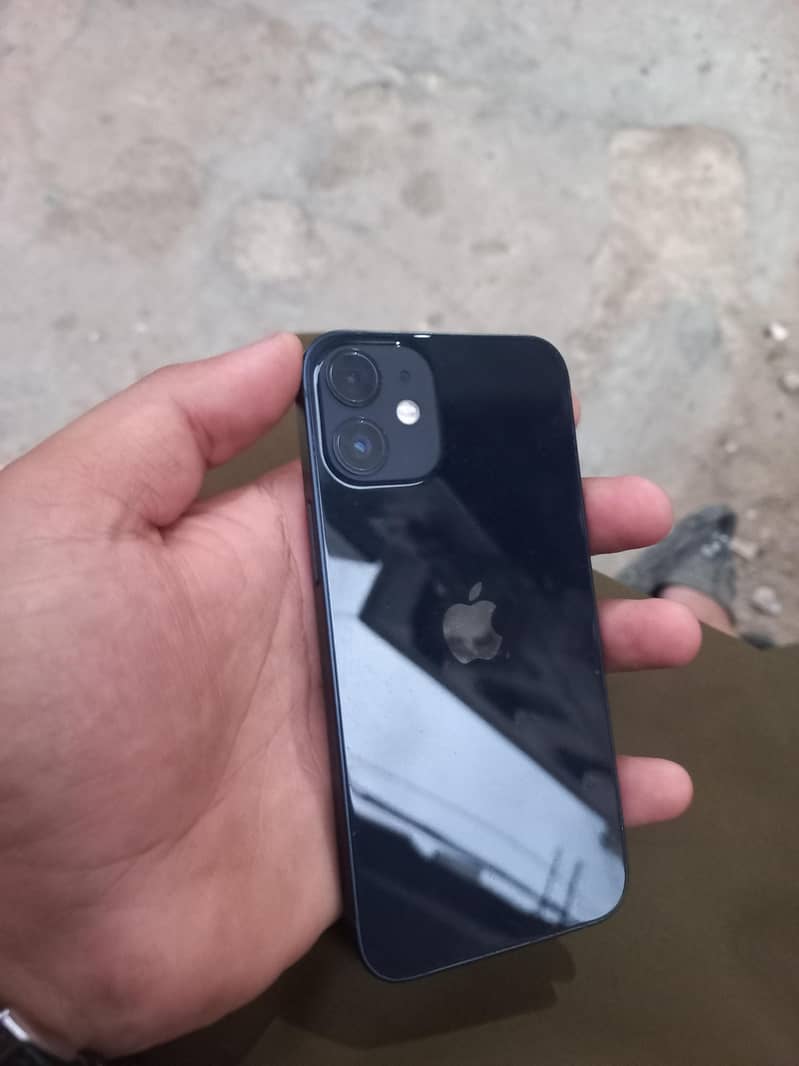 Apple iPhone 12 mini 2
