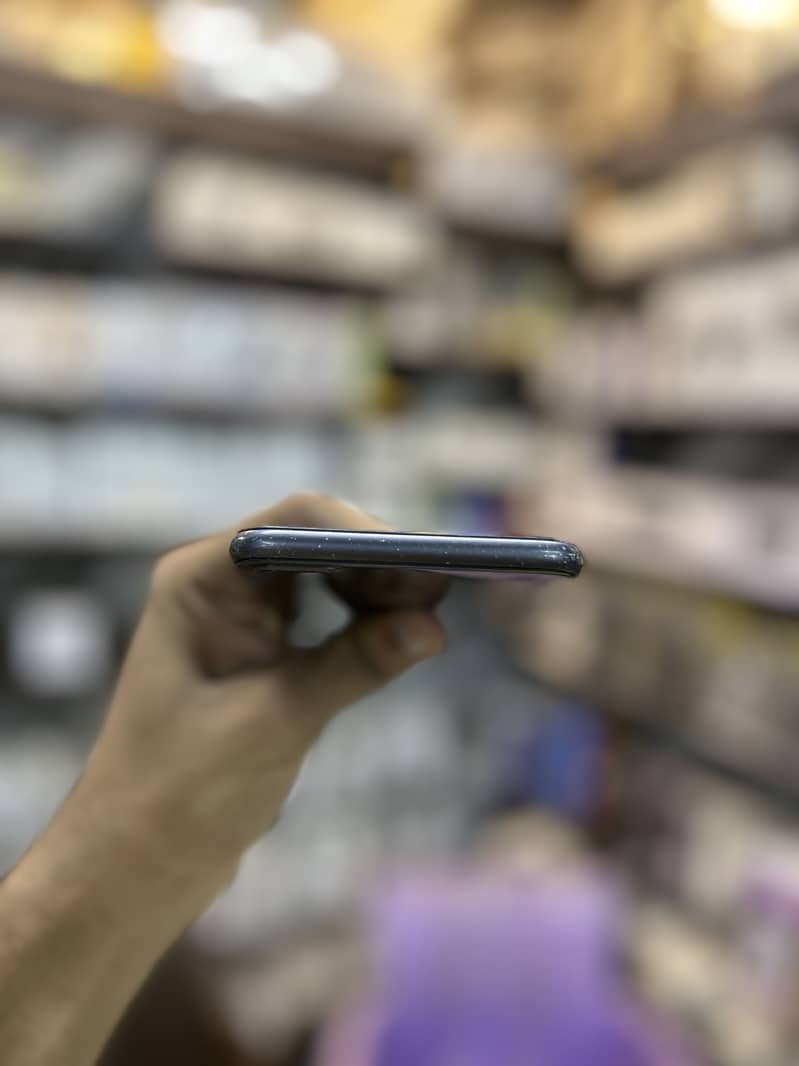 Apple iPhone 8 Plus 1