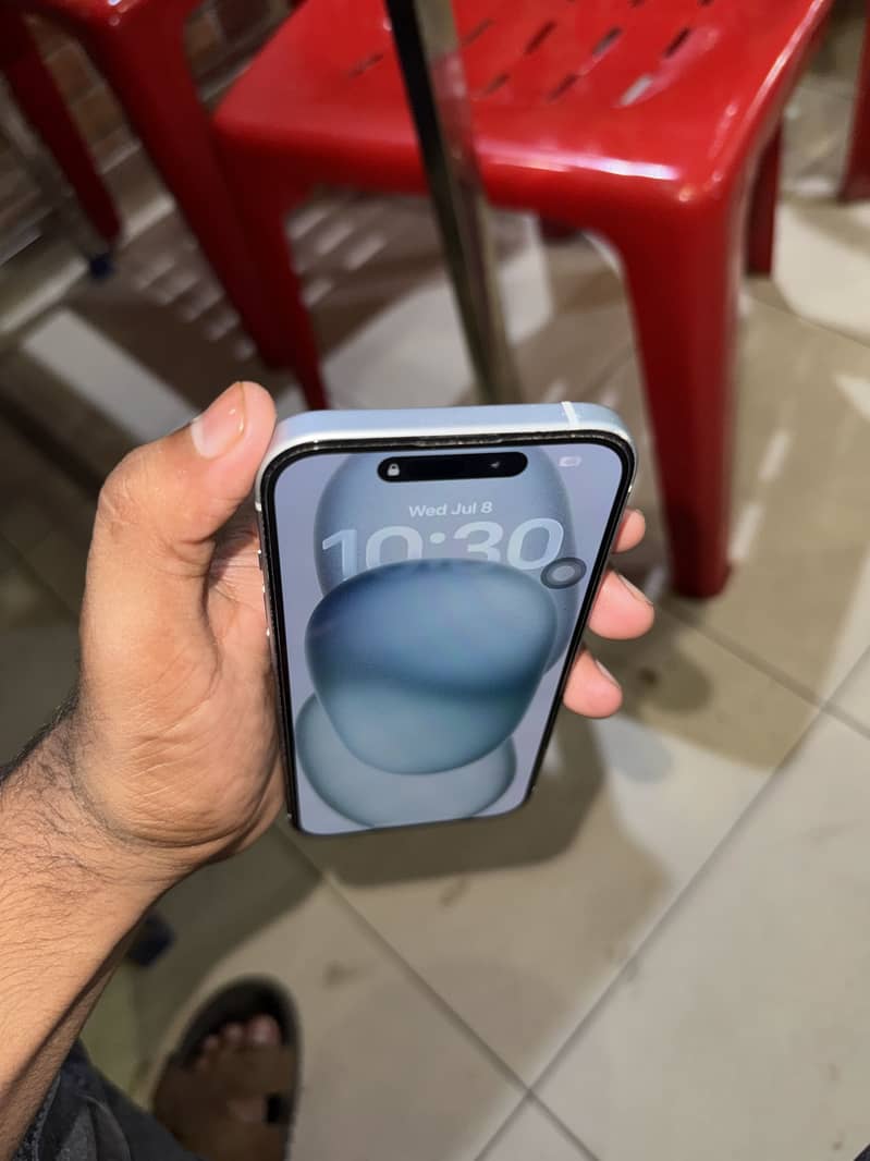 Apple iPhone 15 5