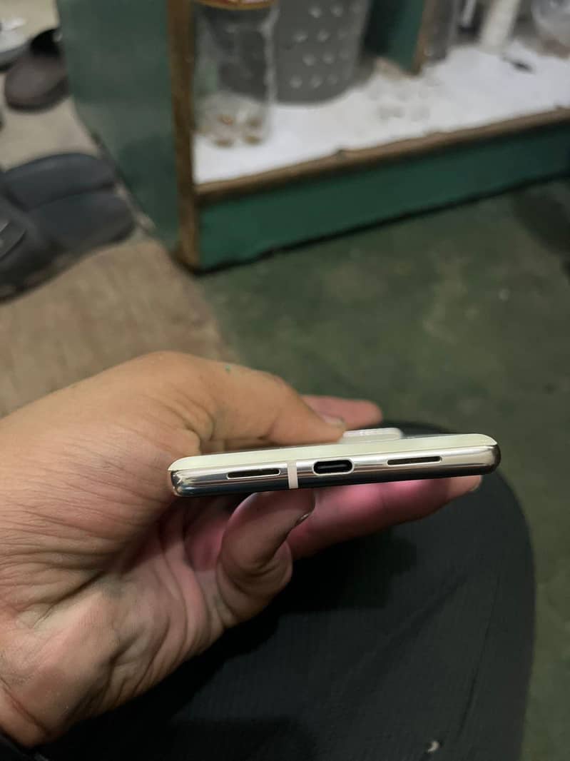 Google Pixel 6 Pro 8