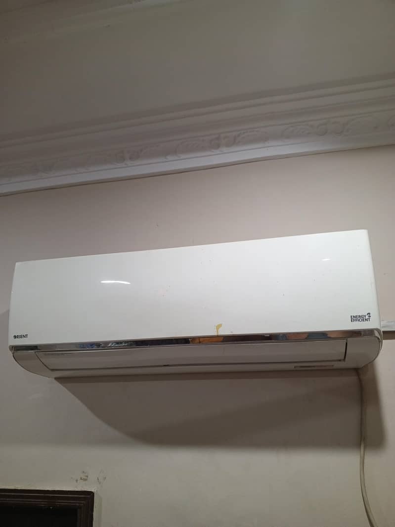 Orient Air Conditioner 100% working condition 1