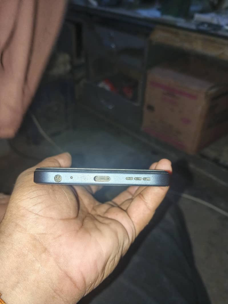 Tecno Spark go 2 2