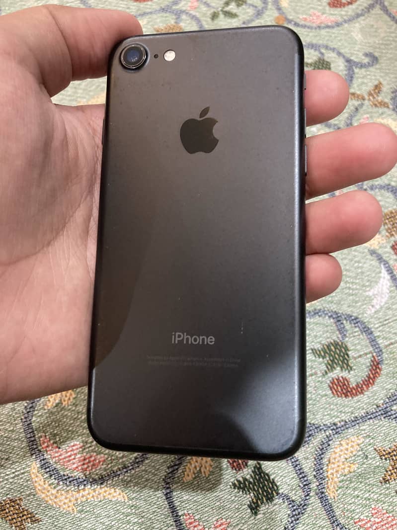 Apple iPhone 7 4