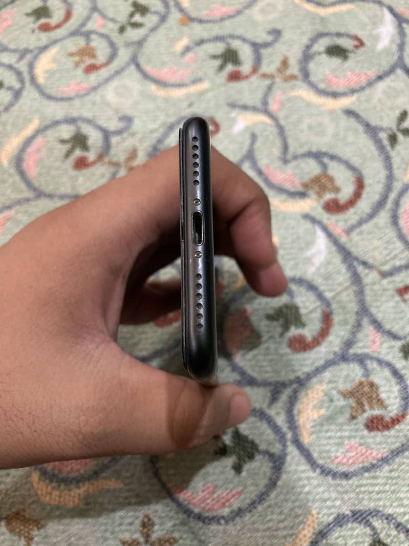 Apple iPhone 7 6