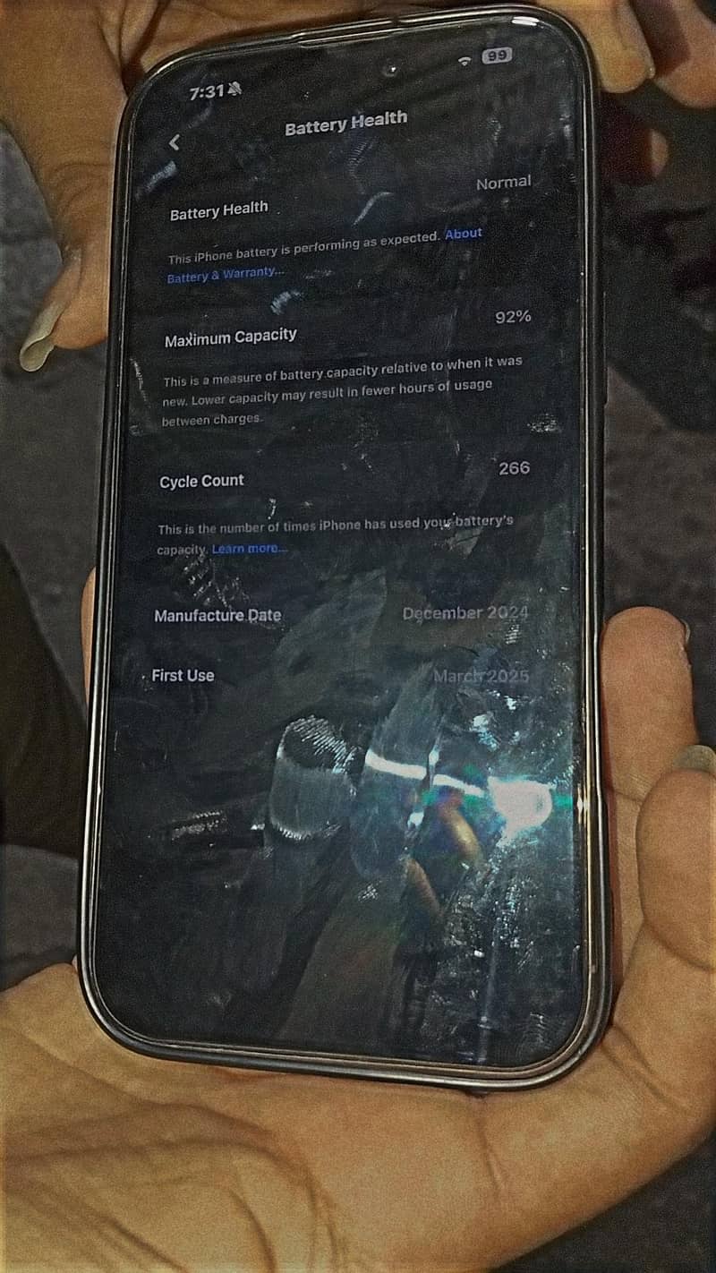 Apple iPhone 16 Pro Max 2