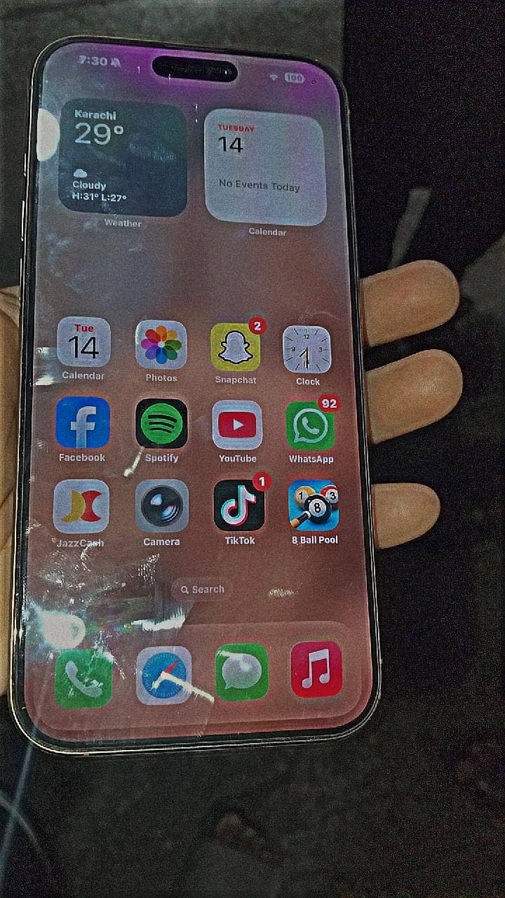 Apple iPhone 16 Pro Max 3