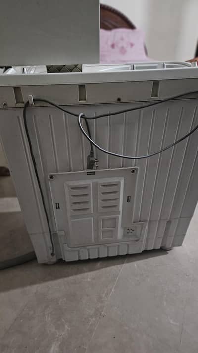 Haier Washing Machine + Drayer Model HWM75-AS