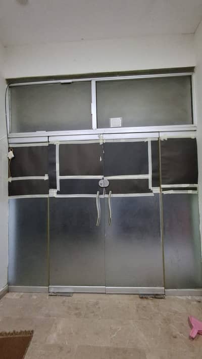 12mm Tempered Glass Shop Front with Aluminum Frame for Sale