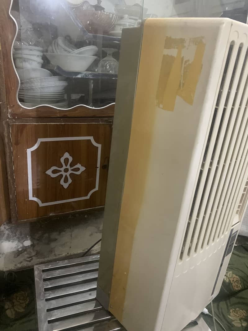 Window ship ac 110 volt 0