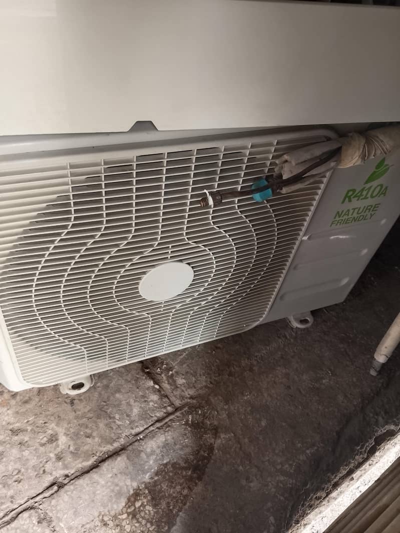 Two Ac 1