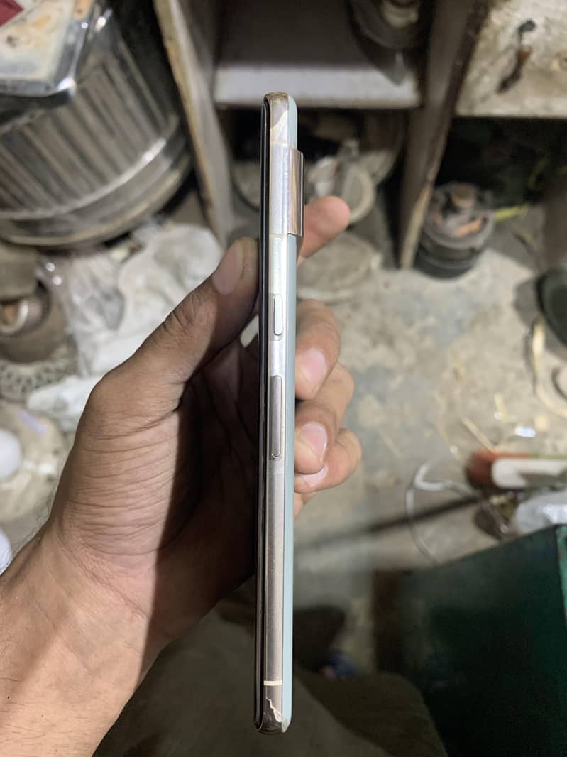 Google Pixel 7 Pro 4
