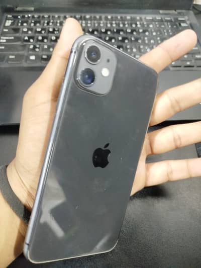 APPLE IPHONE 11 (black)