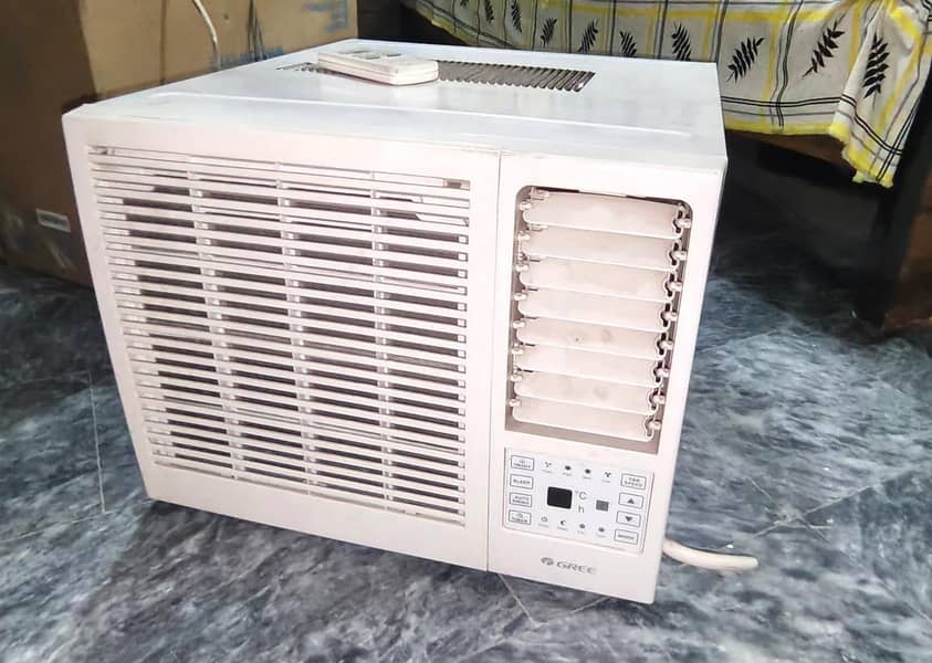 window AC 0