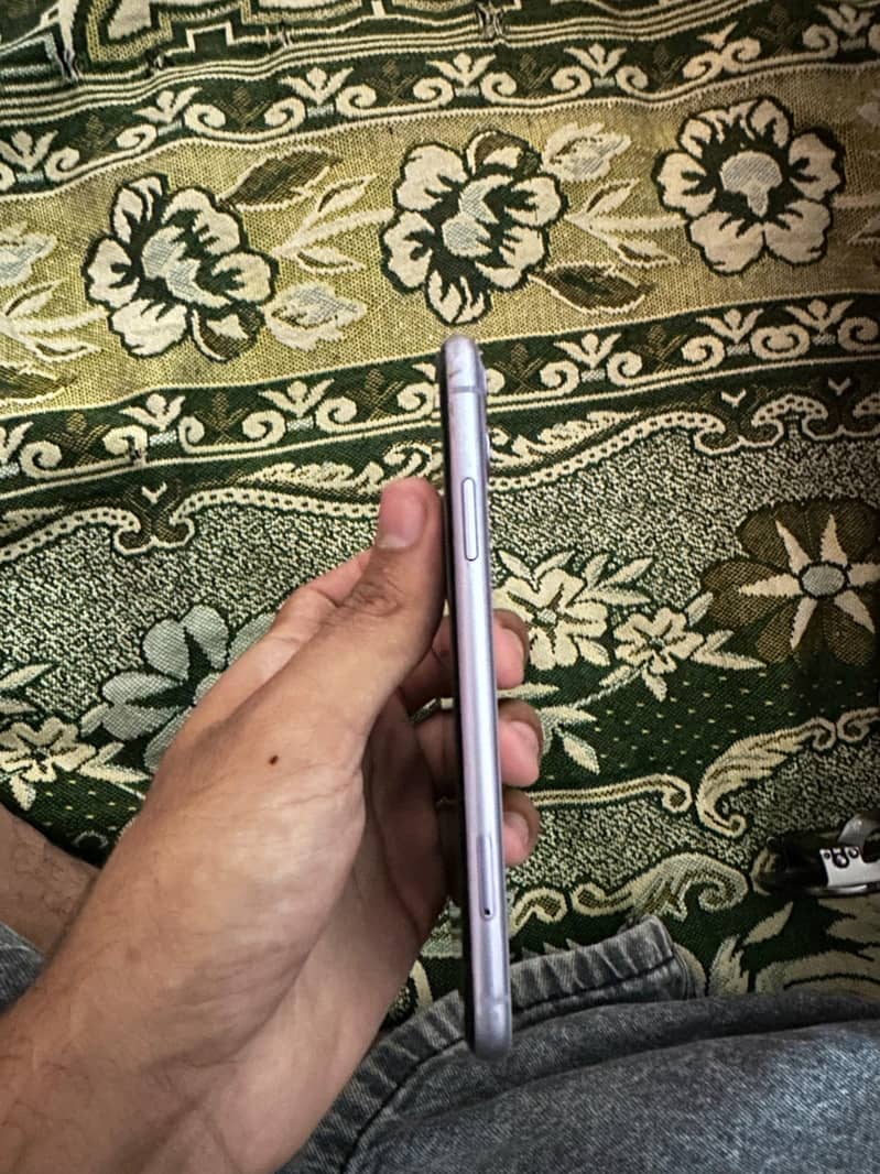 Apple iPhone 11 1