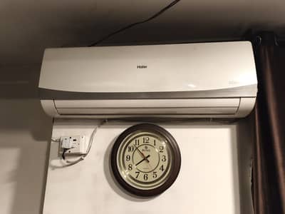 Haier DC Inverter AC – Excellent Condition | Energy Efficient