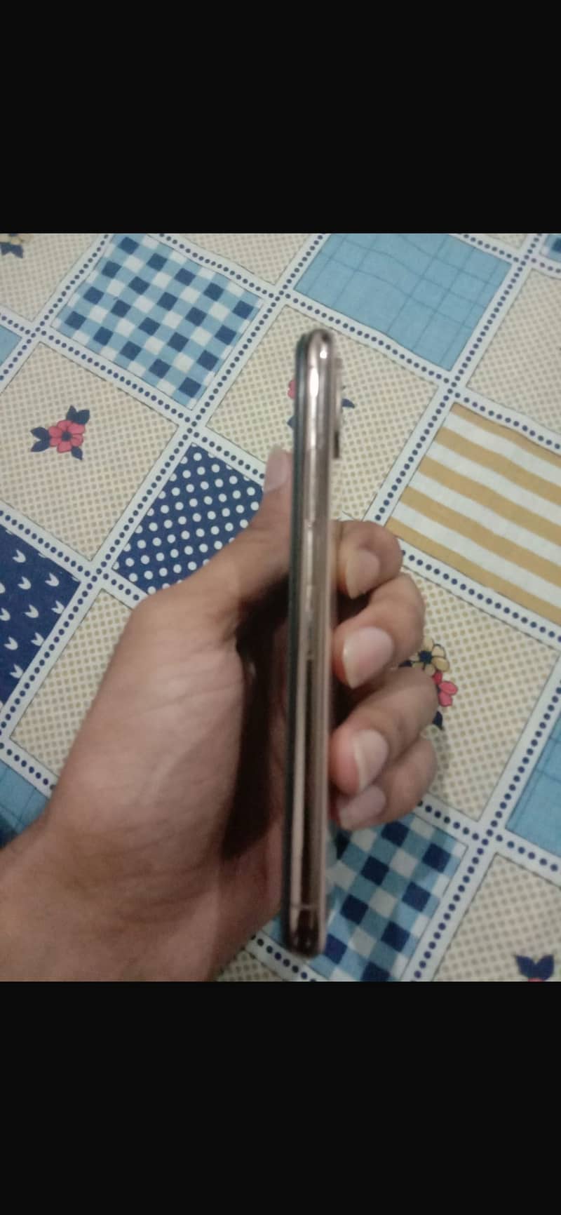 Apple iPhone XS 4