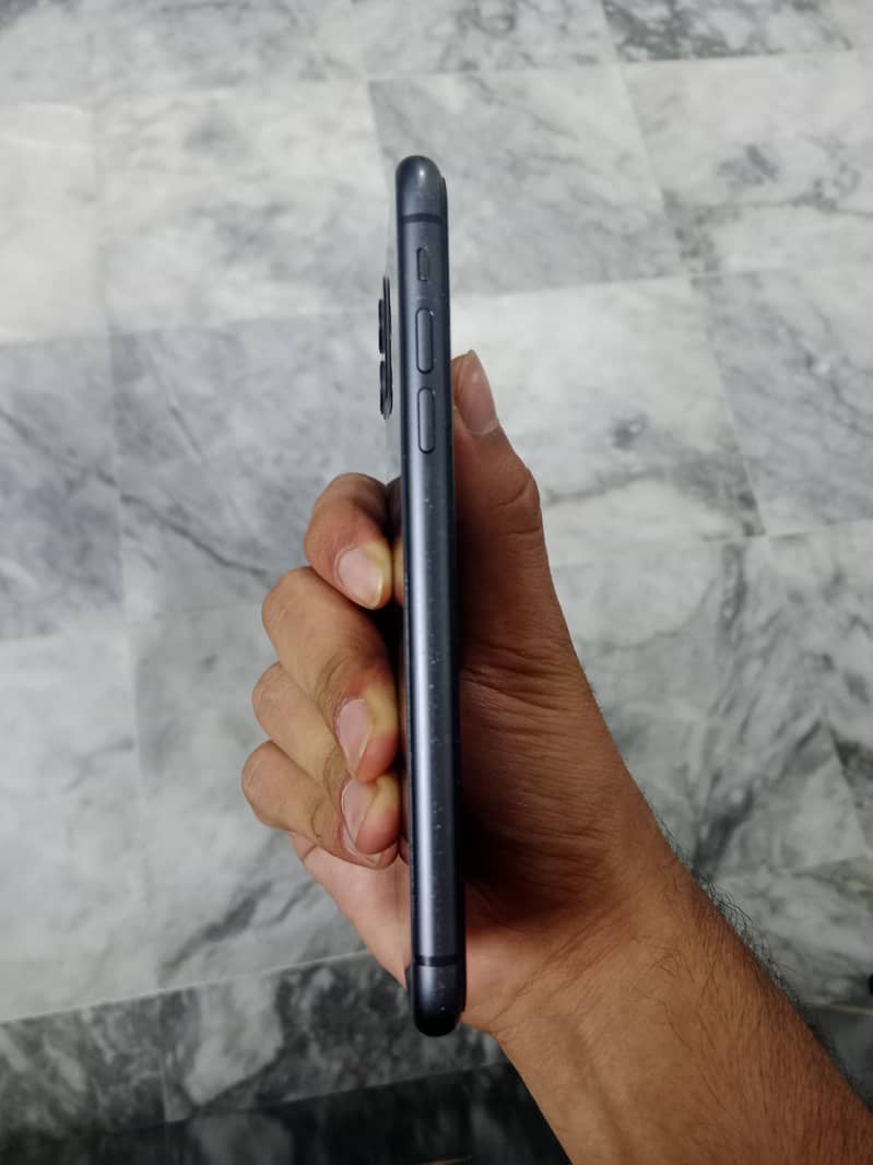 Apple iPhone 11 1