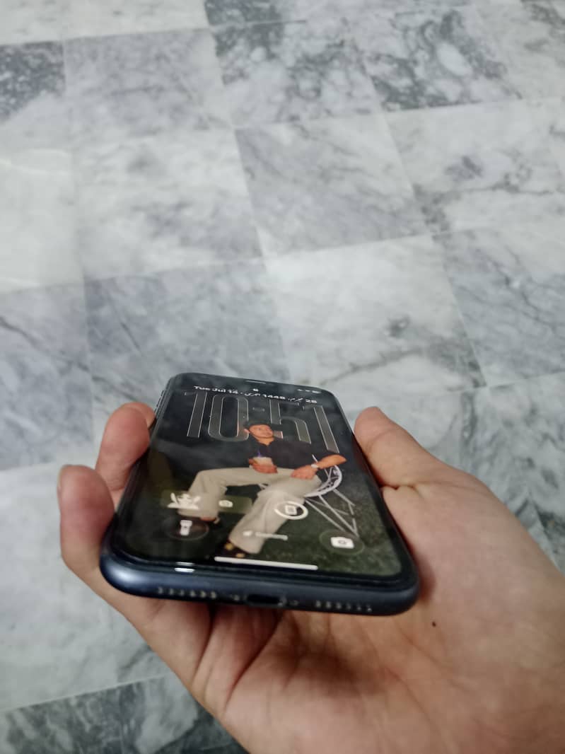 Apple iPhone 11 2