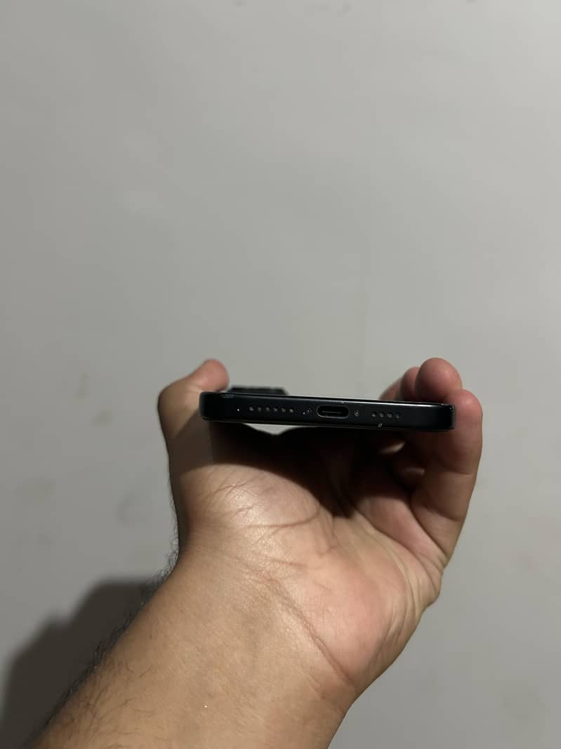 Apple iPhone 15 plus 4