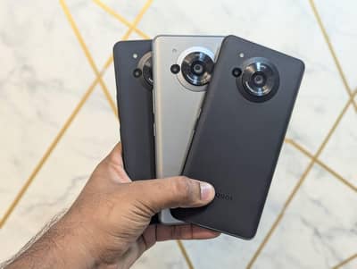 Aqous R7  12GB 256GB dual sim Official pta Approved