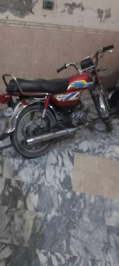 Honda CD70 in best condition available
