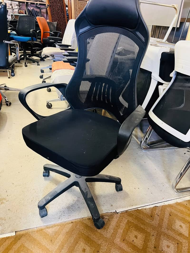 Office chairs/Office table/Draws/Tables/Racks/Sofas/Computer Tables 19
