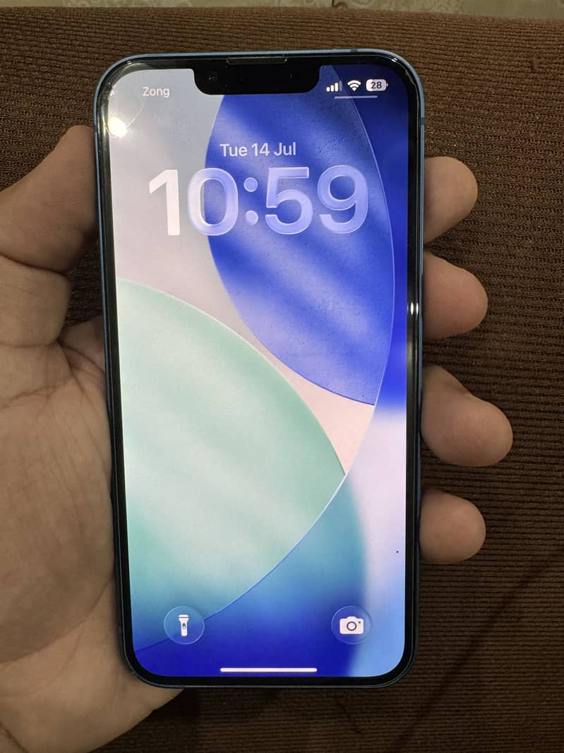 Apple iPhone 13 2