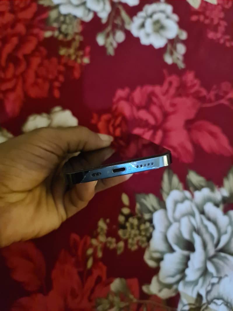 iPhone 12 pro 3
