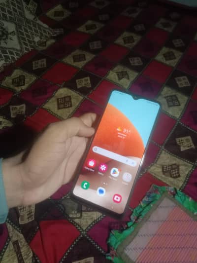 Samsung Mobile A32 128 gb 6 gb RAM