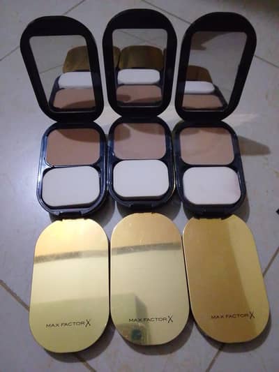 all make up accessories available at very low cost,