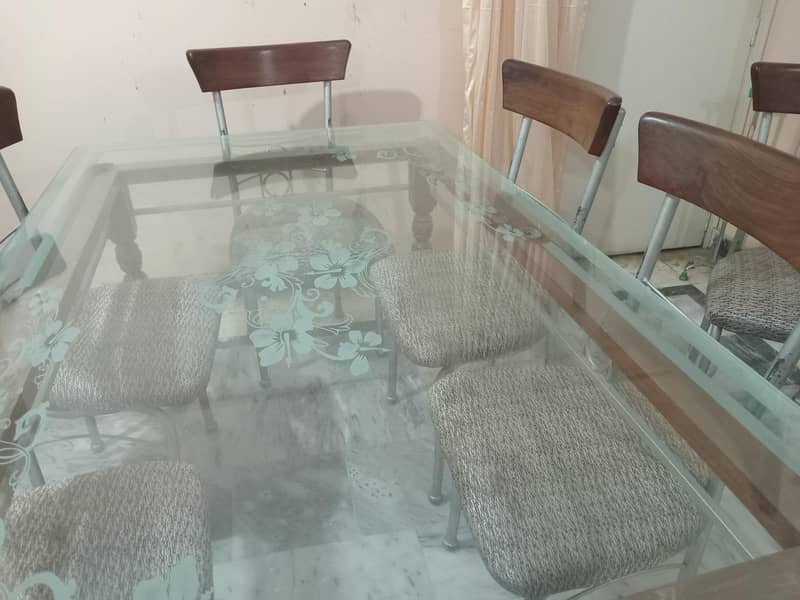 Dining table 4