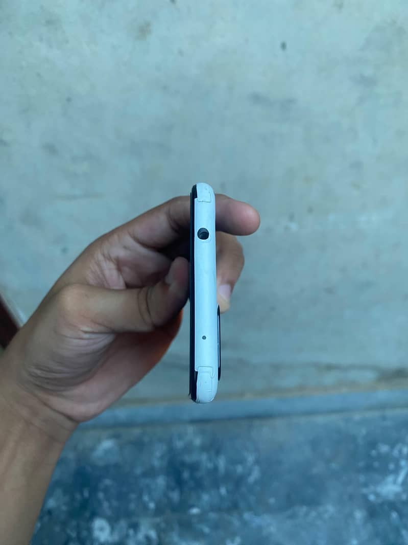 google pixel 4a 5