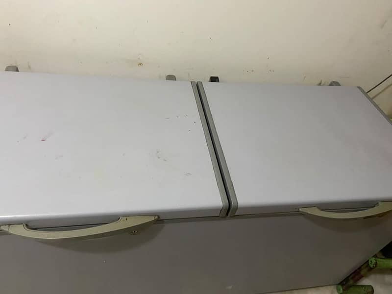 waves Deep freezer Door 0