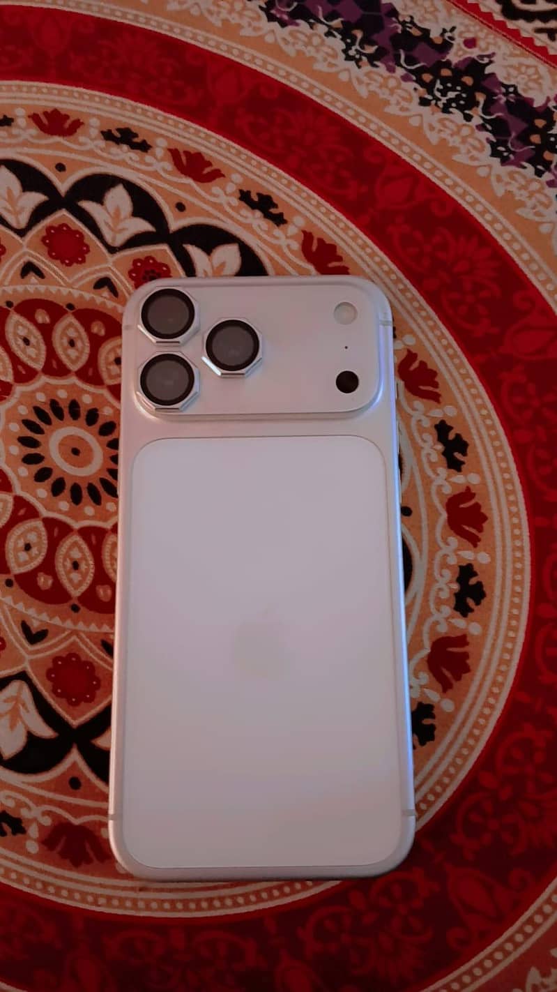 Apple iPhone 17 Pro 0