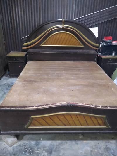 double bed and 2 side tables good condition
