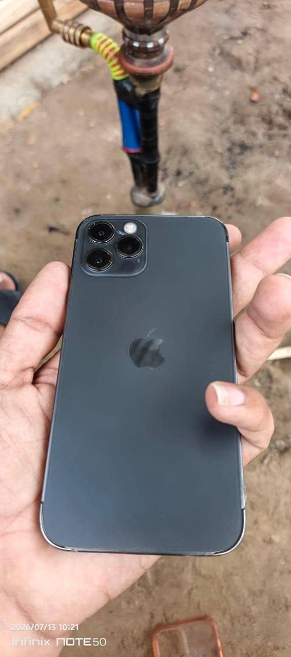 Apple iPhone 12 Pro 1