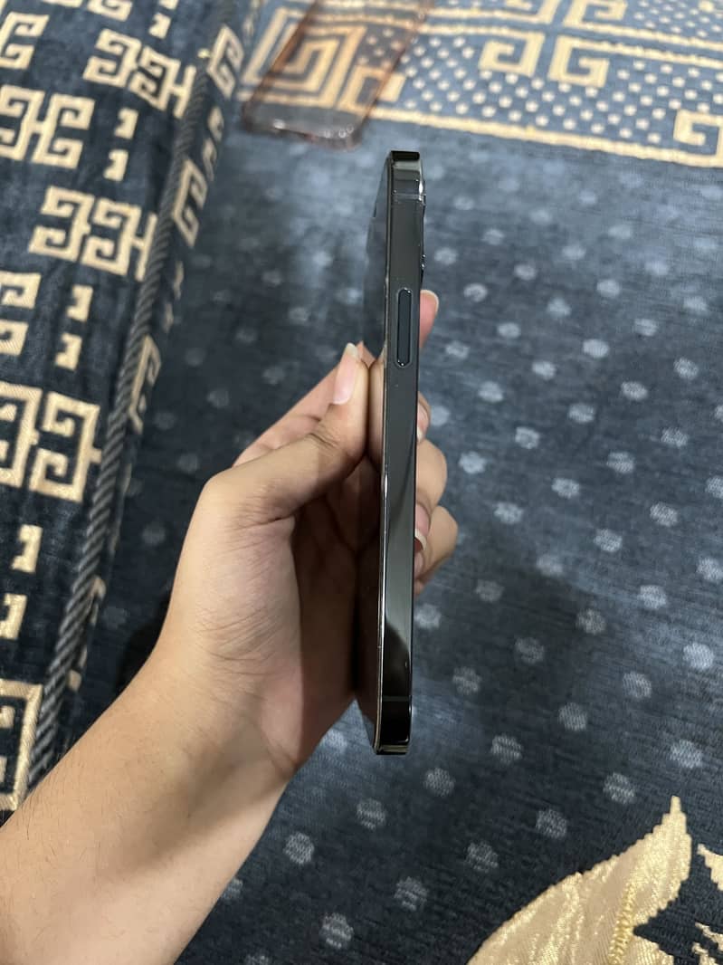 iPhone 12 pro 5