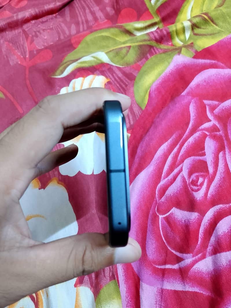 Google Pixel 9 3