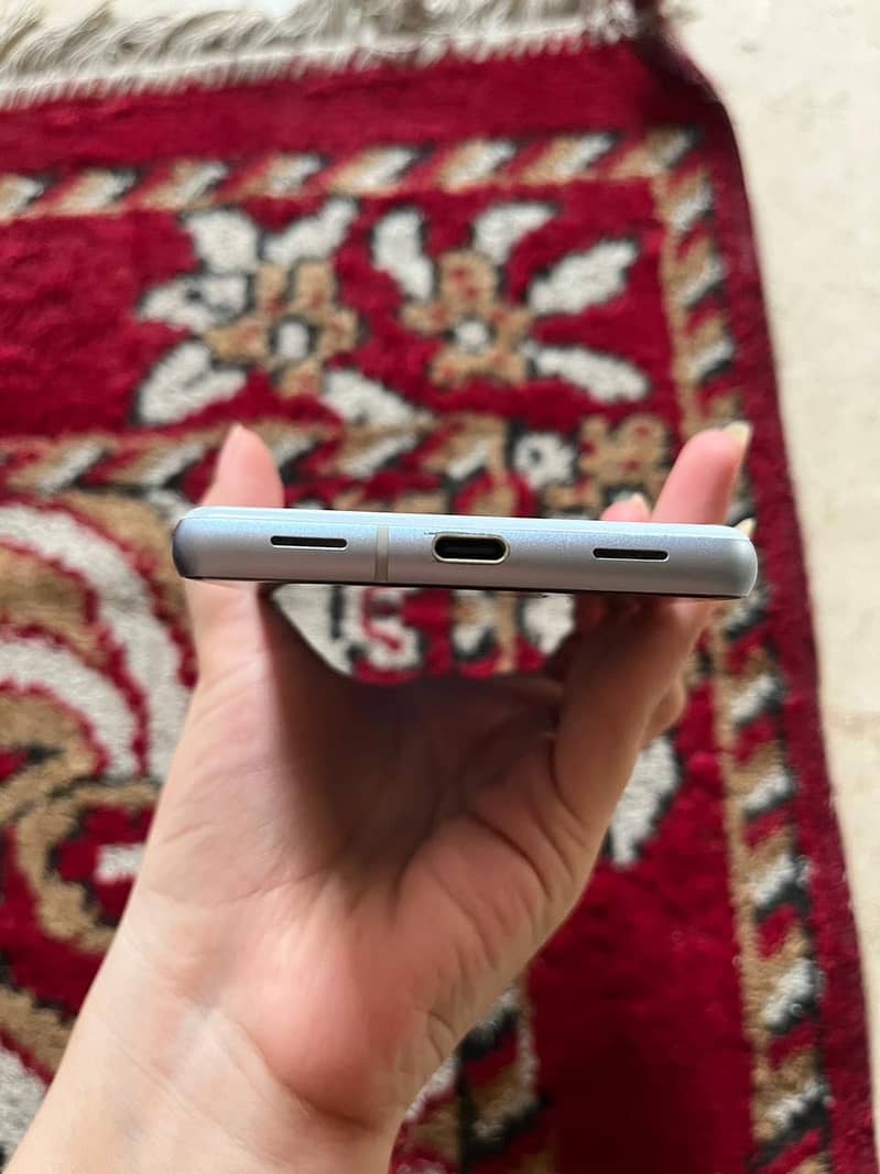 Google Pixel 7a 2