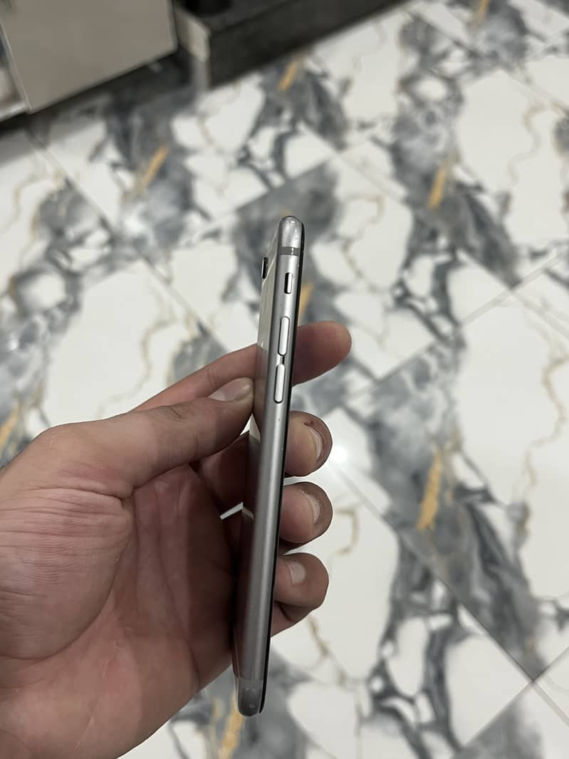 Apple iPhone 6S 3
