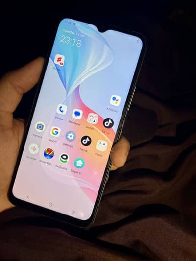 Vivo Y21 mobile phone pta approved 4gb 64gb whatsapp message please