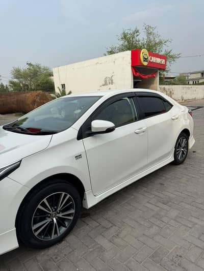 Toyota Corolla Altis 2021