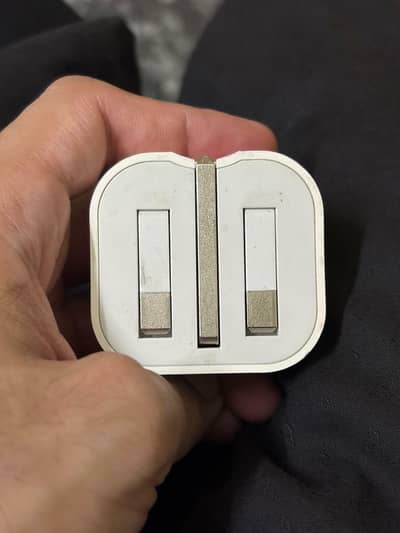 Apple iphone 20W original charger/power adapter (Whatsapp 03246205446)