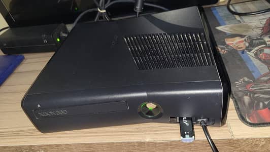 XBOX 360 SLIM JTAGGED 500GB 50+GAMES