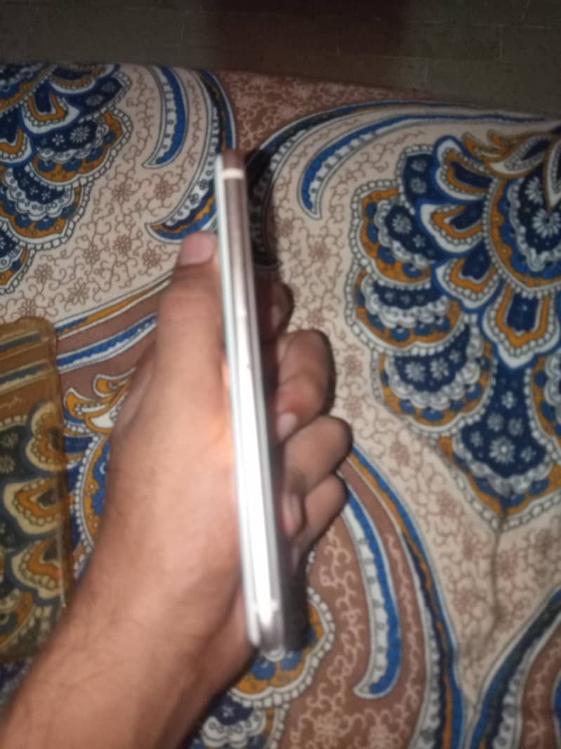 iphone 8 3