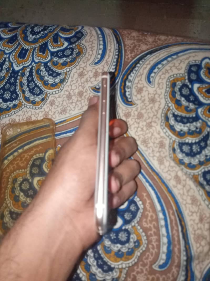 iphone 8 4
