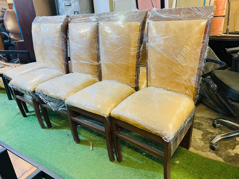Office chairs/Office table/Draws/Tables/Racks/Sofas/Computer Tables 17