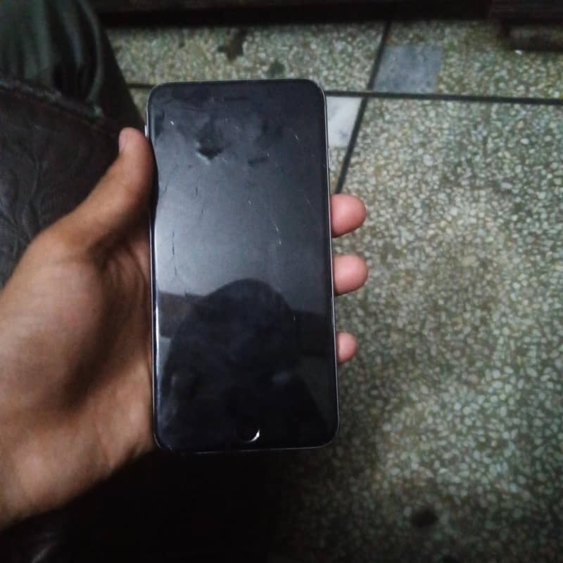 Apple iPhone 6 plus 2